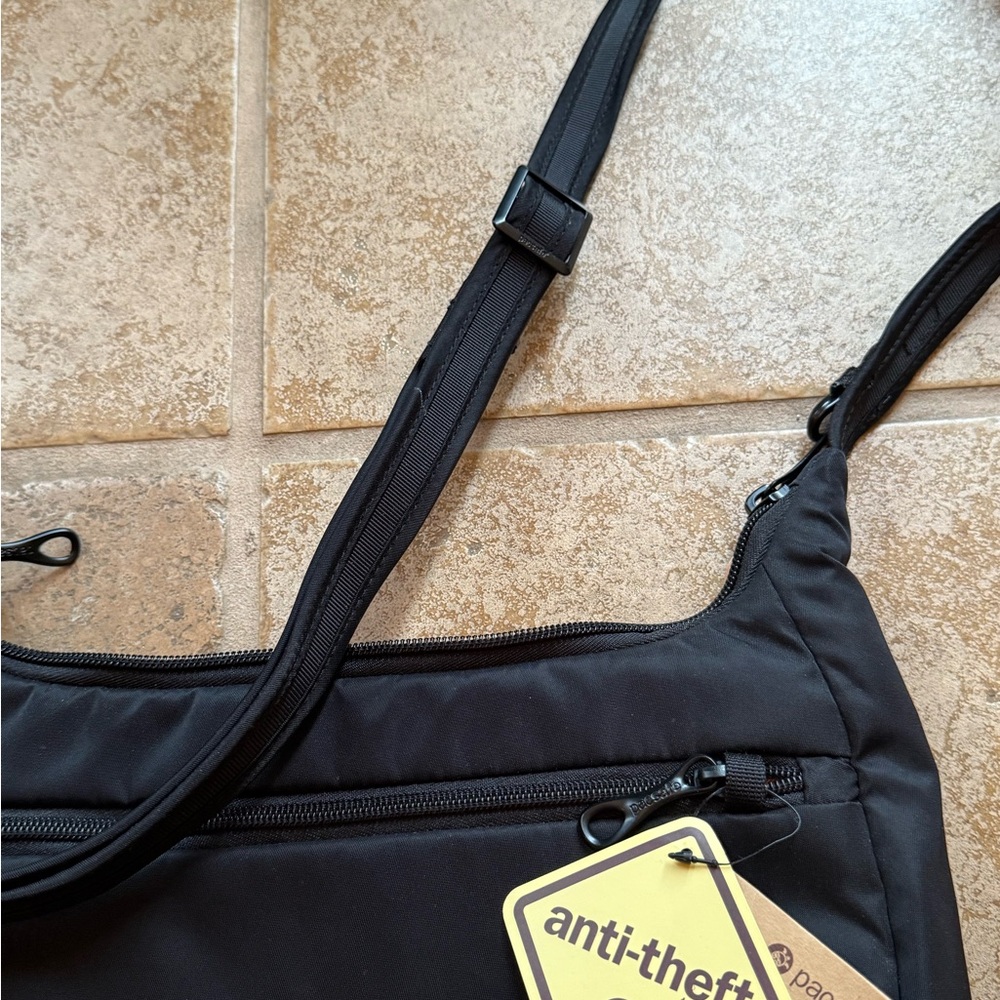 Anti-Theft Black Crossbody Bag - Picture 2 of 7